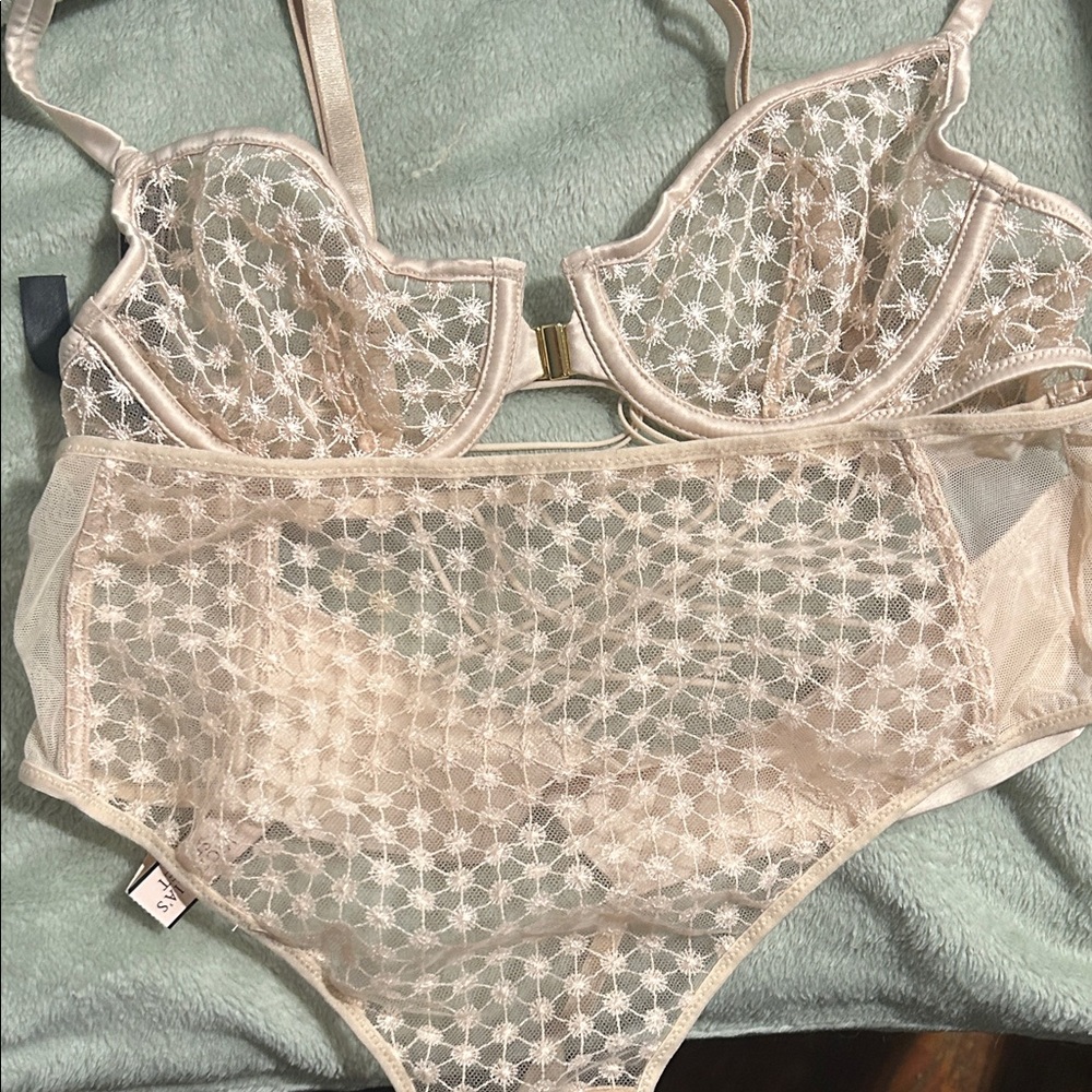 Lace Women Intimates Set - Cream